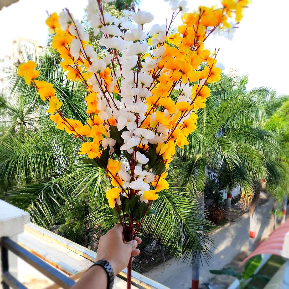 Artificial Flowers Bunch- Apkamart #color_White & Yellow