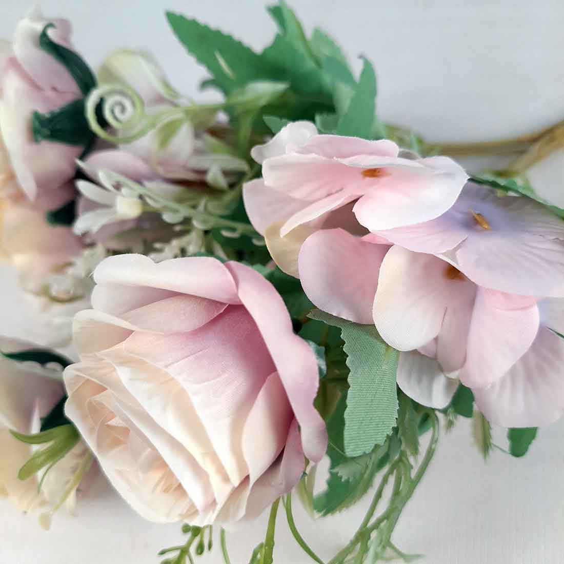 Artificial Flowers Bunch- Apkamart #color_Cream