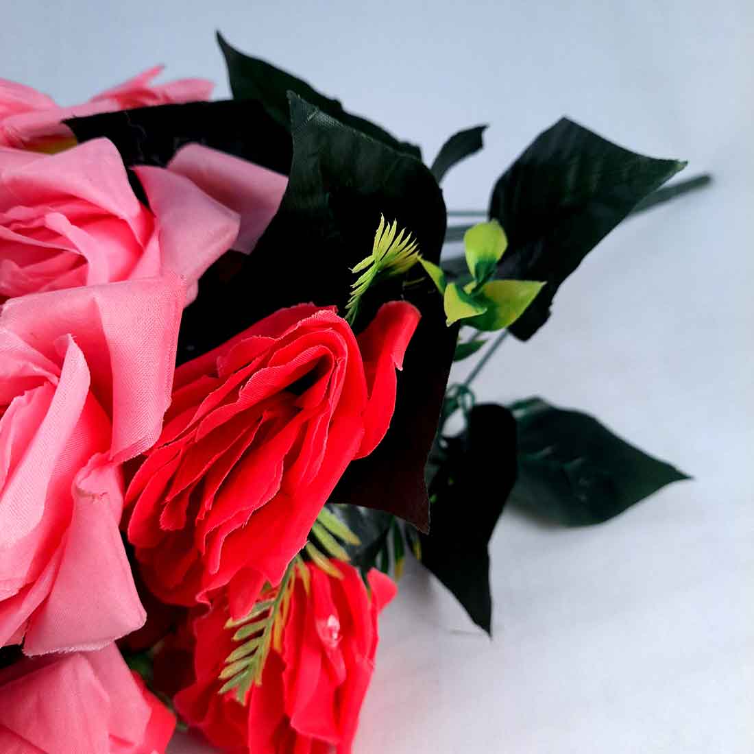 Artificial Flowers Bunch- Apkamart #color_Red & Pink