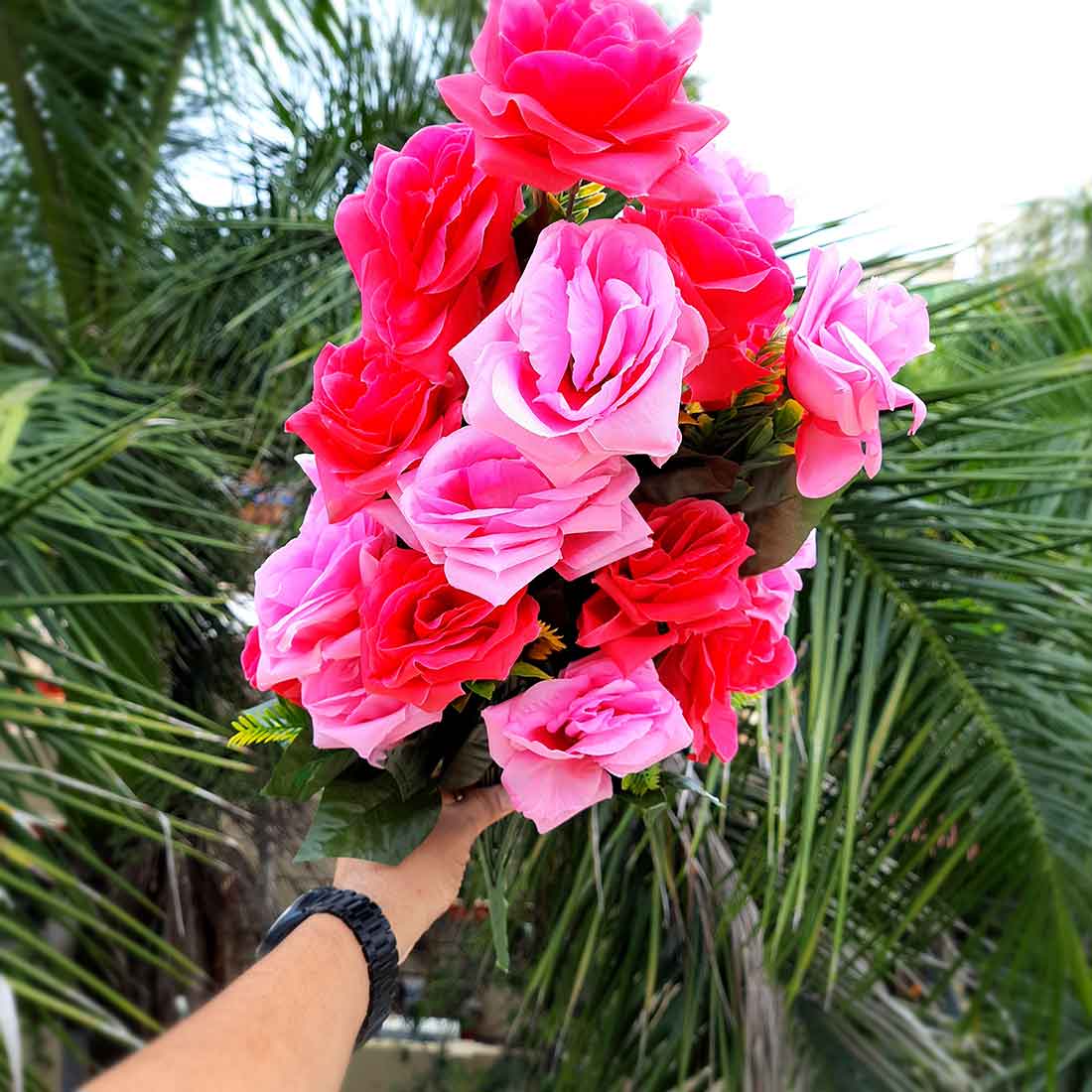 Artificial Flowers Bunch- Apkamart #color_Red & Pink