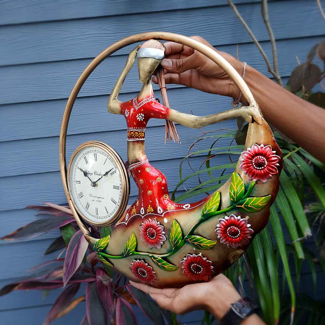 Wall Clock- Apkamart #color_Red