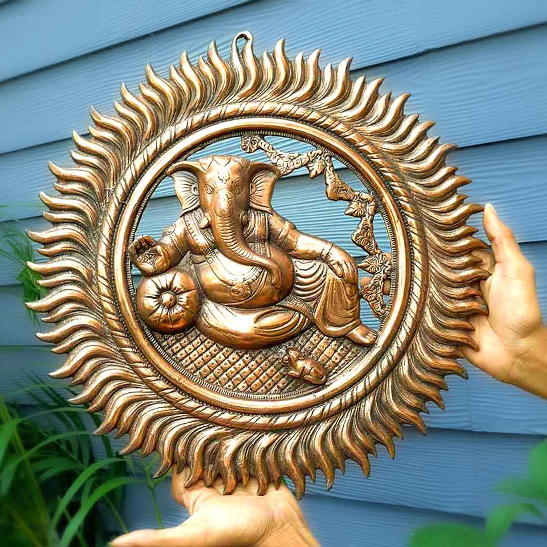 Ganesh Wall Hanging Murti | Ganesha Wall Statue With Sun - for Home Entrance & Main Door |Religoius & Spiritual Wall Art - For Puja, Living Room Decor & Gift - 16 inch