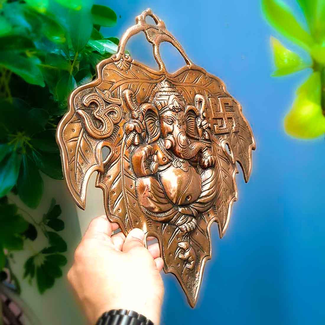 Ganesh Idol Home Entrance | Ganesh Wall Art Leaf Design -14 Inch - ApkaMart