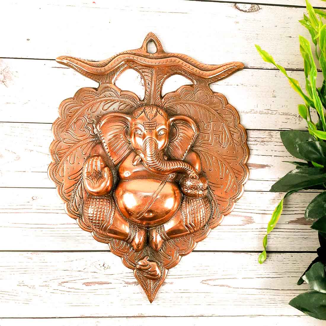 Ganesh Idol Wall Hanging | Lord Ganesha With Leaf Design Wall Statue Decor |Religoius & Spiritual Wall Art - For Puja, Home & Entrance Living Room & Gift - 13 Inch