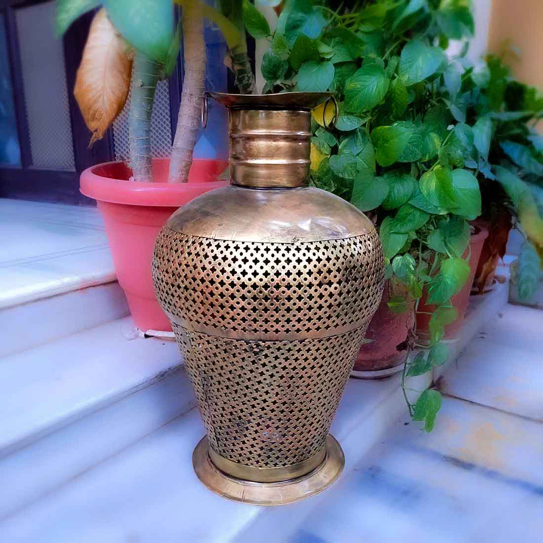 Vase with LED Lights | LED Lamp Showpiece - for Living Room & Gifts - 23 Inch