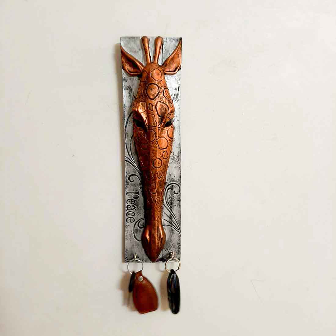 Key Holder Giraffe Design | Decorative Wall Hanger -16 Inches - ApkaMart