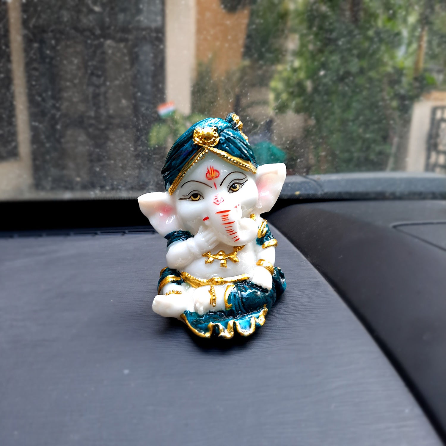 Ganpati Idol | Ganesha for Car Dashboard - 4 inch (Set of 3)- Apkamart