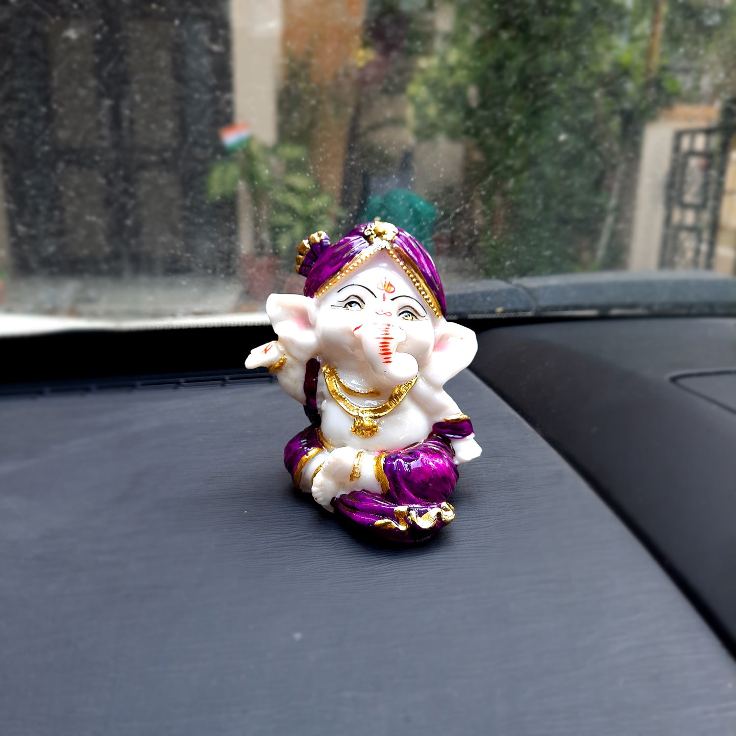 Ganpati Idol | Ganesha for Car Dashboard - 4 inch (Set of 3)- Apkamart