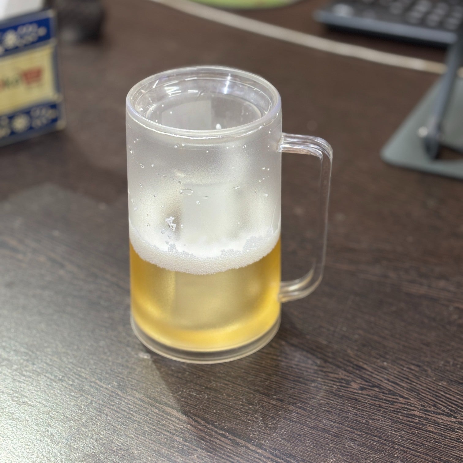 Beer Mug | Double Wall Insulated Gel Plastic Pint Glass | Freezable Mug for Chilled Beer, Juice & Drinks – Keeps Beverage Cold Longer - 350ml - Apkamart