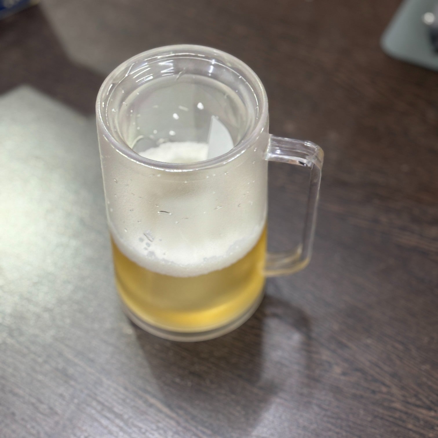 Beer Mug | Double Wall Insulated Gel Plastic Pint Glass | Freezable Mug for Chilled Beer, Juice & Drinks – Keeps Beverage Cold Longer - 350ml - Apkamart