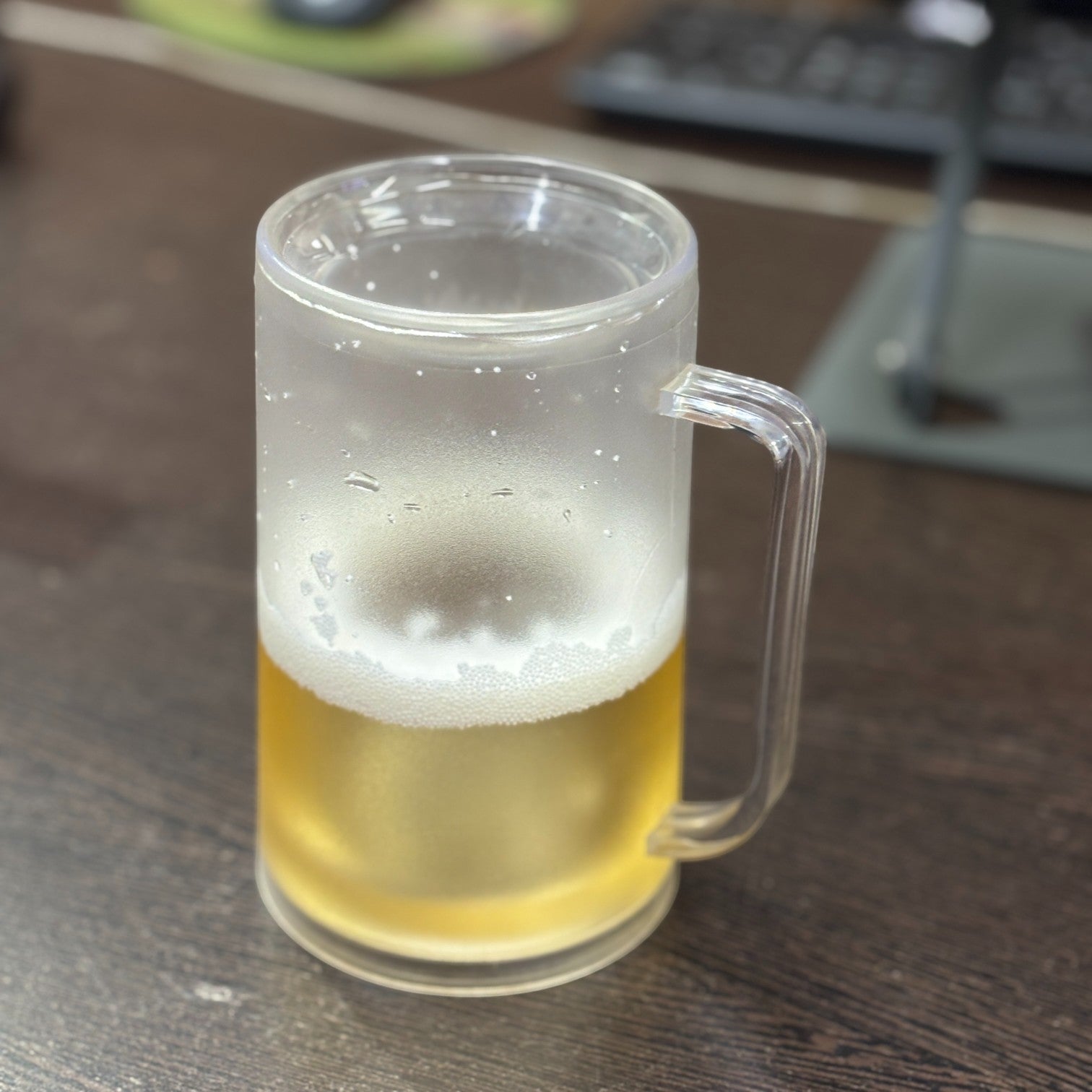 Beer Mug | Double Wall Insulated Gel Plastic Pint Glass | Freezable Mug for Chilled Beer, Juice & Drinks – Keeps Beverage Cold Longer - 350ml - Apkamart