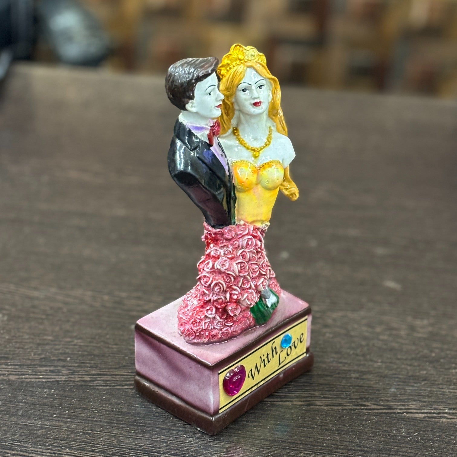 Couple Figurine Showpiece | Romantic Resin Sculpture | Perfect Decorative Gift for Anniversary, Wedding, Valentine’s Day & Home Decor - 10 Inch  - Apkamart