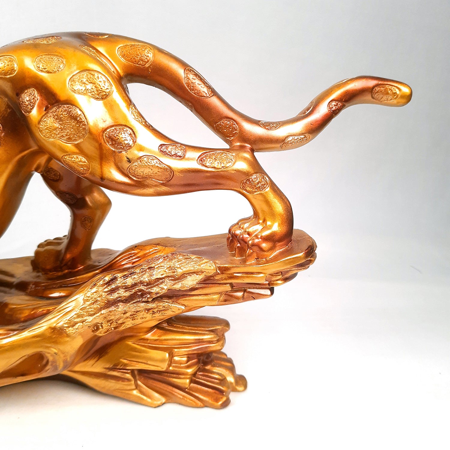 Panther Jaguar Showpiece | Decorative Cheetah Statue | Animal Figurines Sculpture - for Home Decor Living Room Bedroom Table Top Decoration & Gifts - 23 Inch - Apkamart #Color_Brown