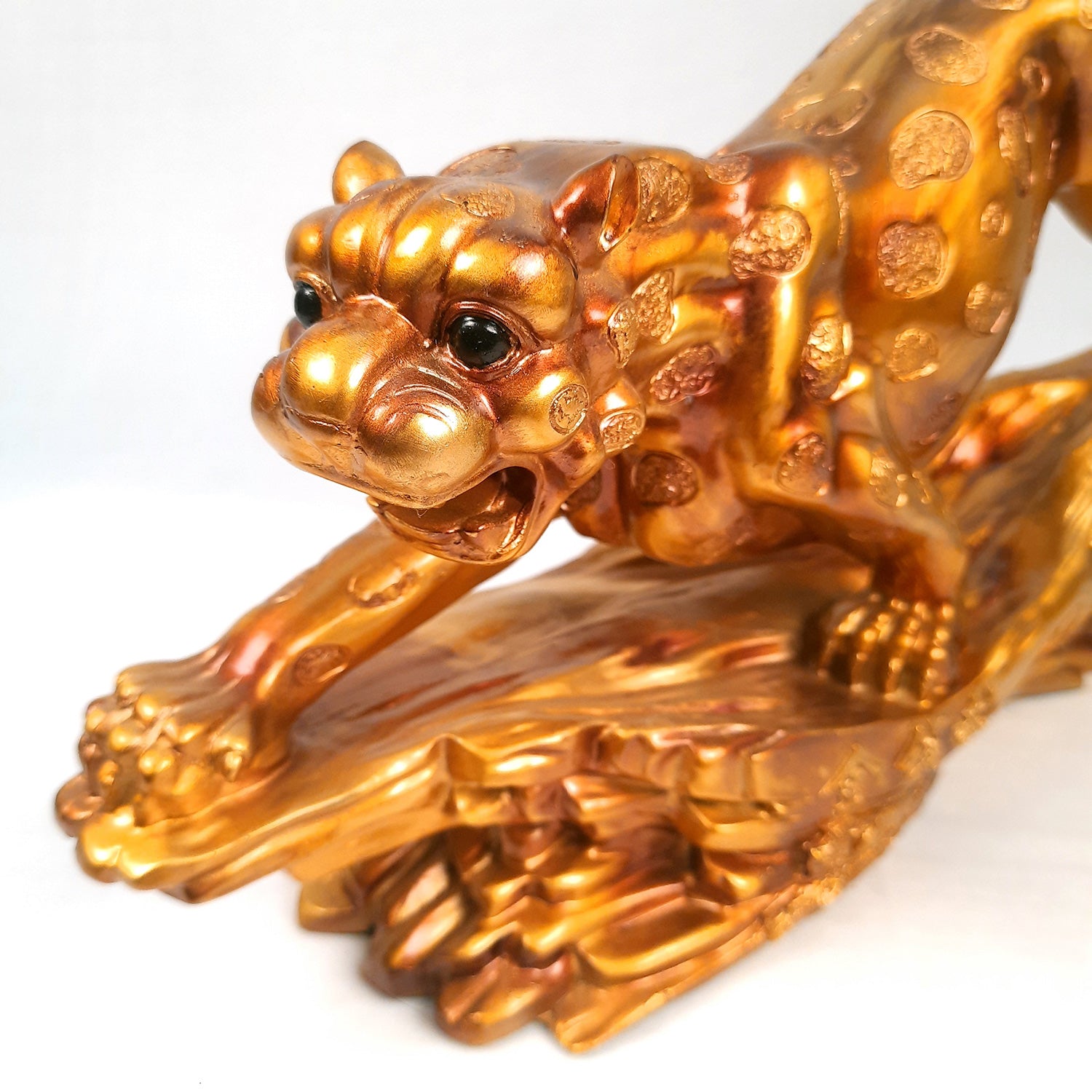 Panther Jaguar Showpiece | Decorative Cheetah Statue | Animal Figurines Sculpture - for Home Decor Living Room Bedroom Table Top Decoration & Gifts - 23 Inch - Apkamart #Color_Brown