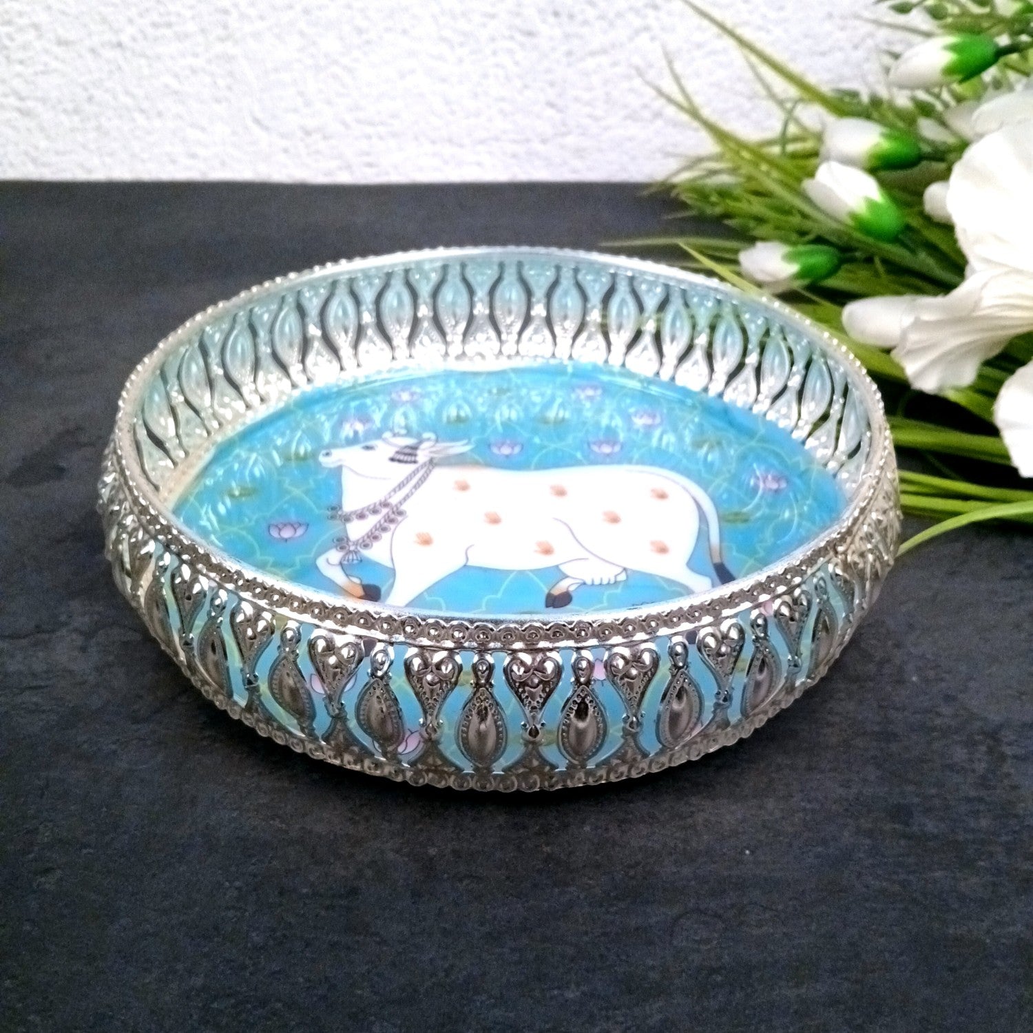Round Serving Tray| Tray for Kitchen & Home Decor | Handcrafted Decorative Tray | Beautiful Tray for Dining & Center Table - 8 Inch - Apkamart