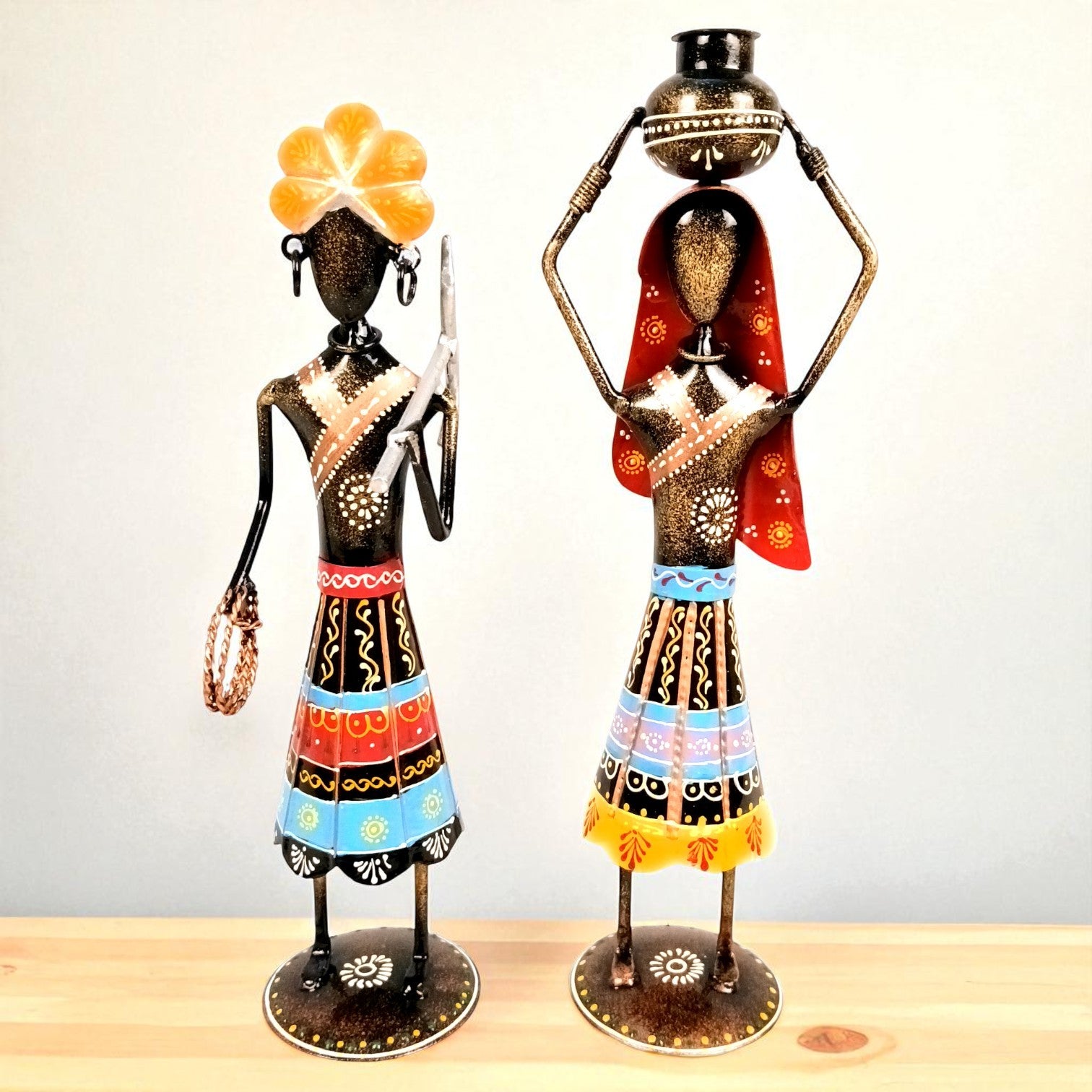 Worker Showpiece Set | Decorative Figurine for Home, Living Room & Office | Handcrafted Statue & Table Showpiece for Gifting & Interior Decoration - 12 Inch - Apkamart
 