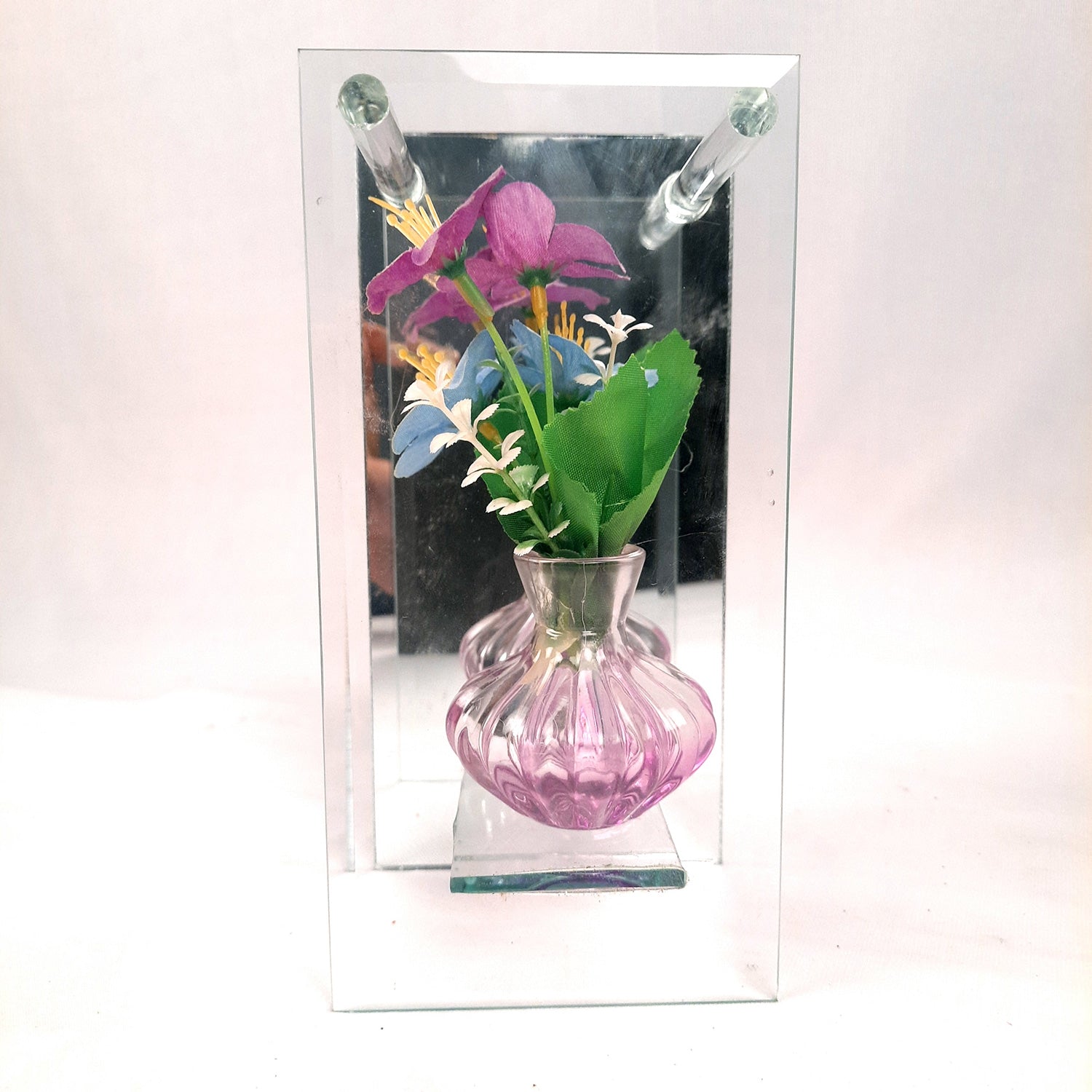 Decorative Vase Showpiece Displayed Between Glass Front and Mirror Back - For Home, Table, Shelf, Office Decor & Gifts - apkamart #Style_style 3