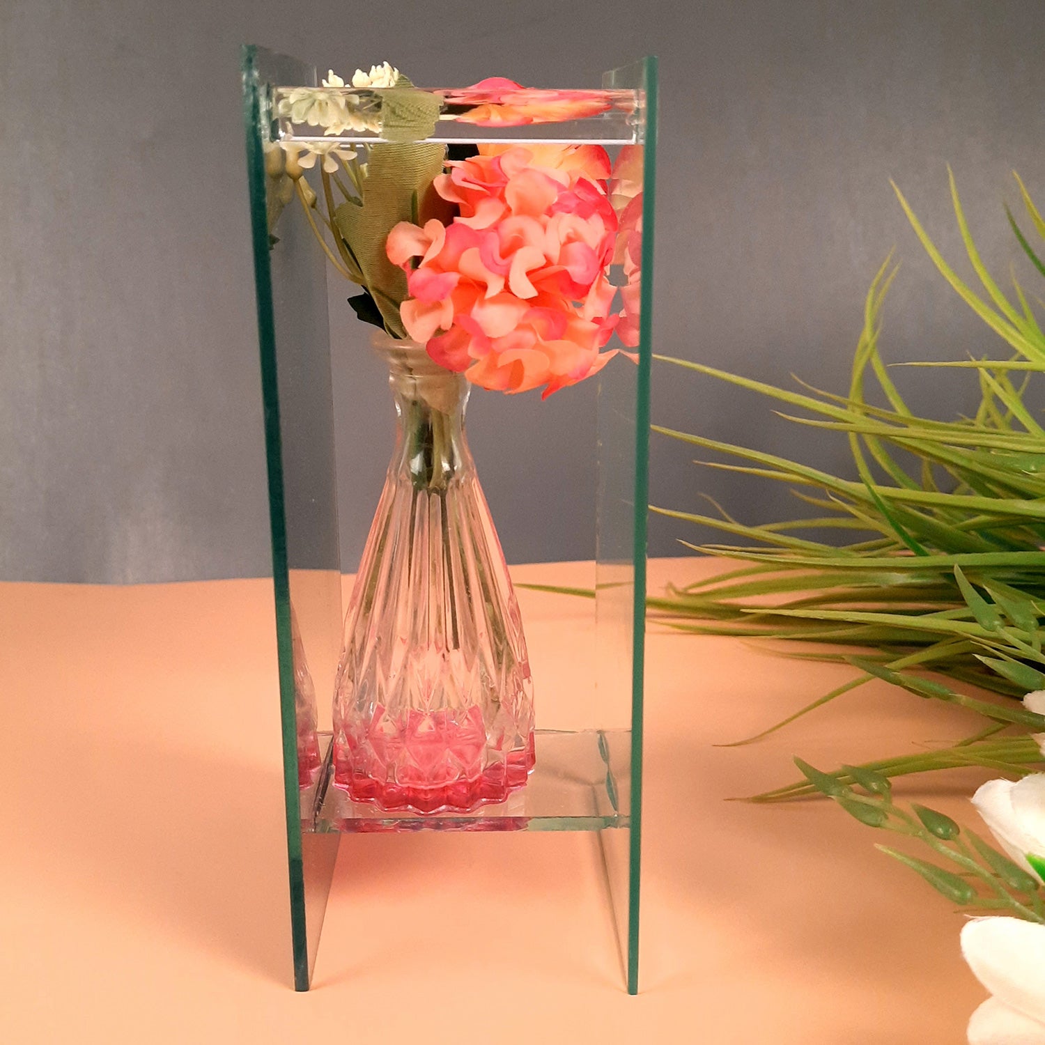 Decorative Vase Showpiece Displayed Between Glass Front and Mirror Back - For Home, Table, Shelf, Office Decor & Gifts - apkamart #Style_style 1