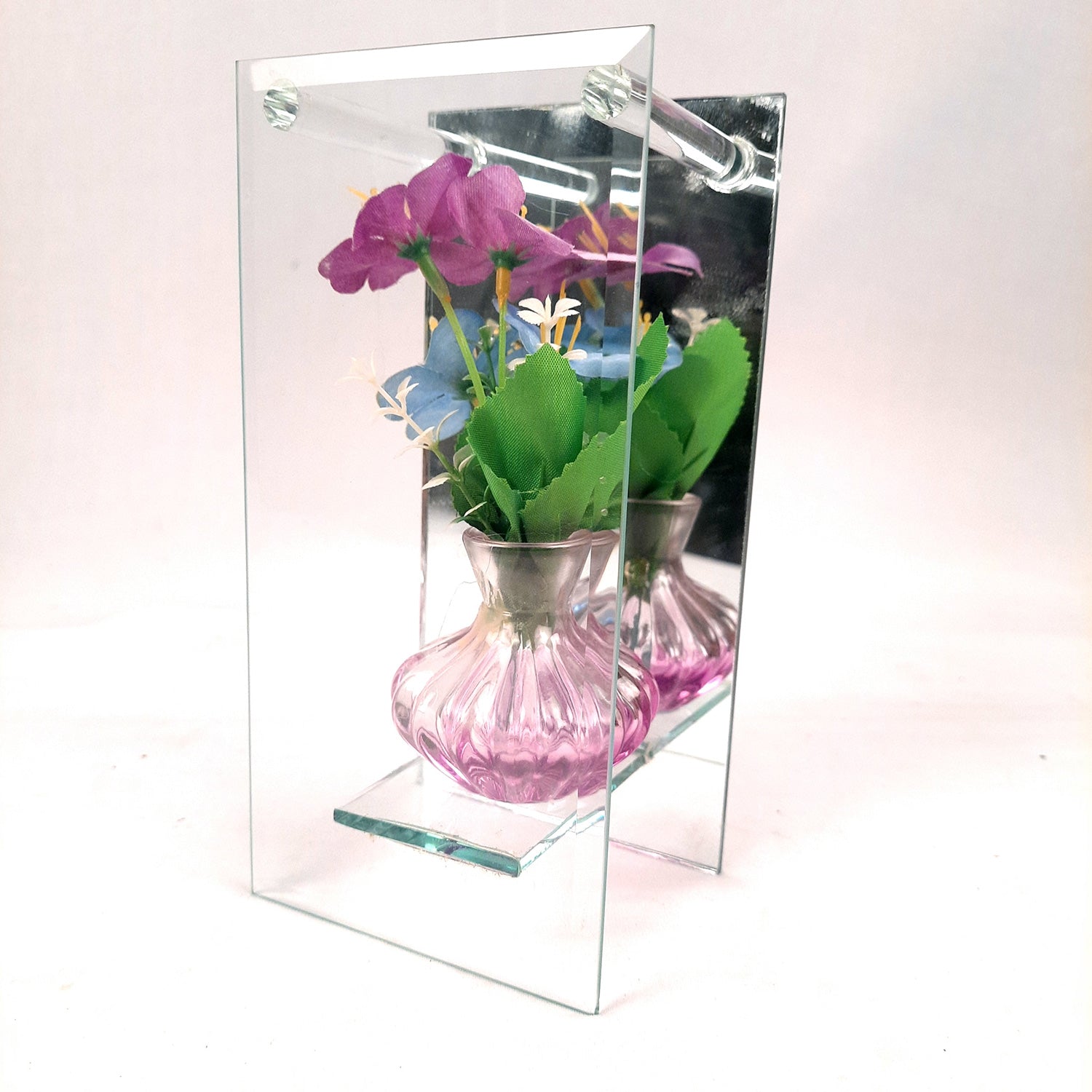 Decorative Vase Showpiece Displayed Between Glass Front and Mirror Back - For Home, Table, Shelf, Office Decor & Gifts - apkamart #Style_style 3