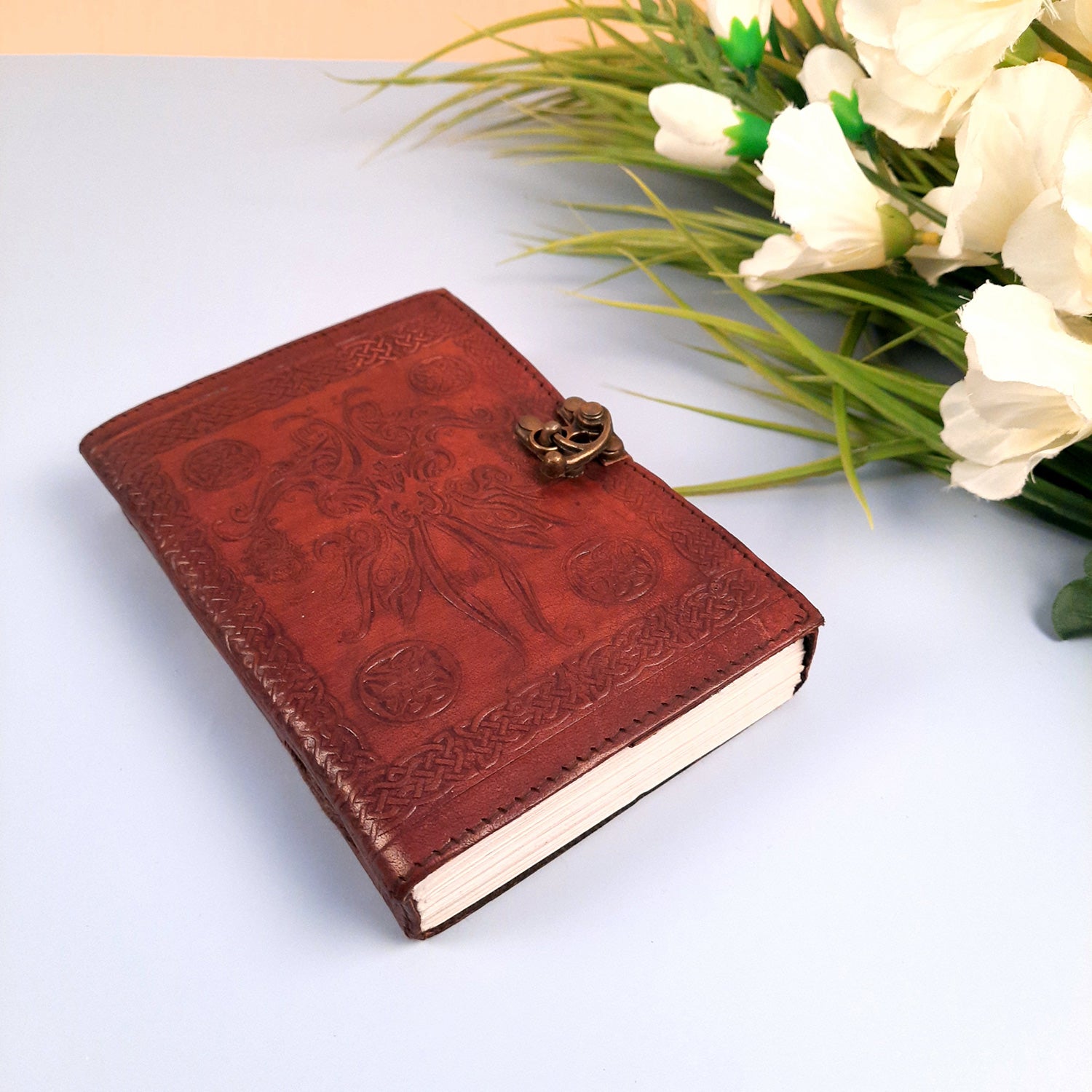 Leather Diary Vintage With Lock | Journal Notebook With Handmade Paper | Personal Traveller's Book, Sketchbook - for Writing, Table, Office, Desk, Study, Corporate Gifts | Gift for Him / Her - 7 Inch