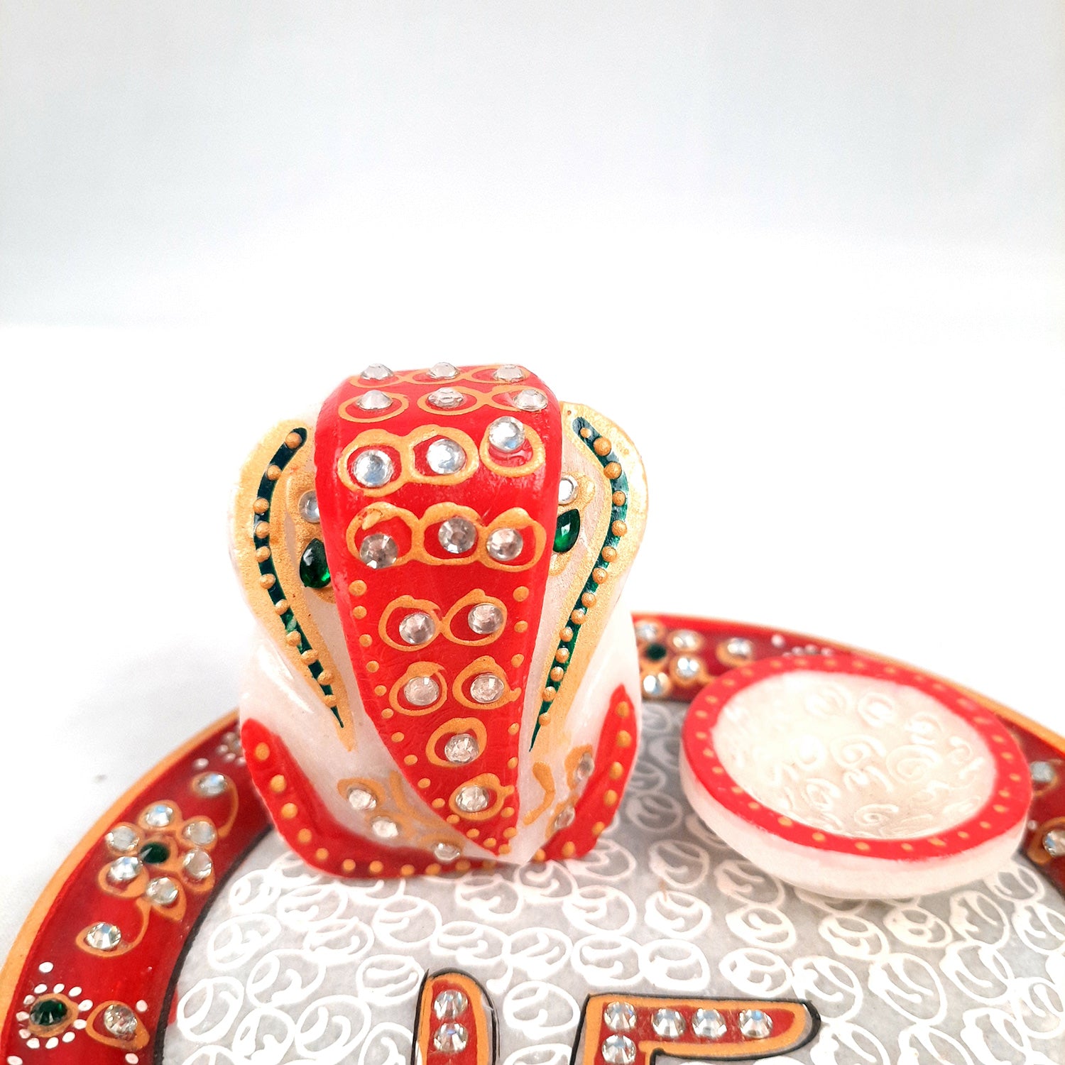 Puja Plate with Diya |Marble Pooja Thali With Heavy Om Design - For Pooja, weddings & Festivals - 6 Inch - Apkamart #Style_Design 2