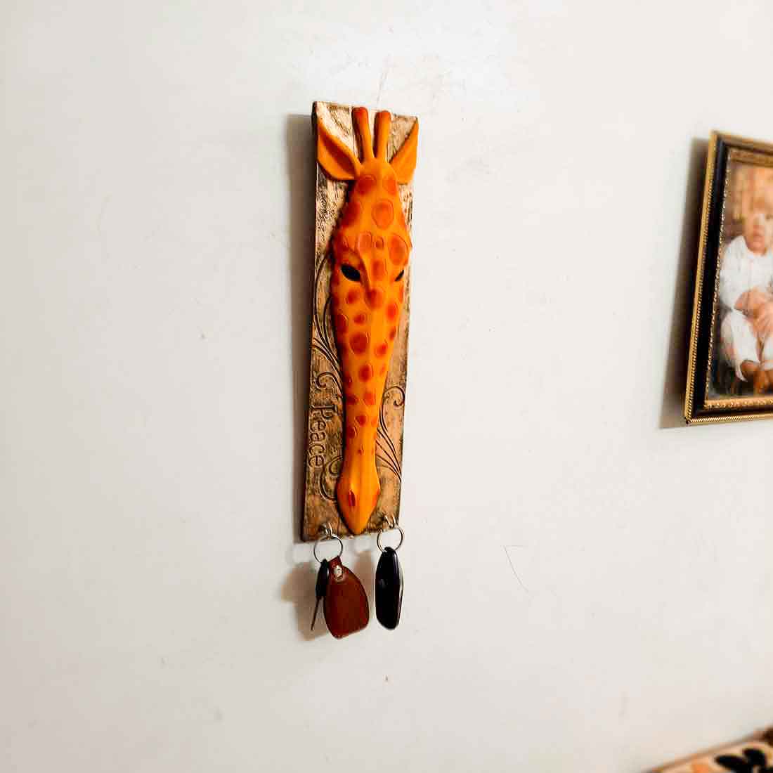 Wall Hanging Key Hook - Giraffe Design - For Wall & Home Decor - 16 Inches - ApkaMart