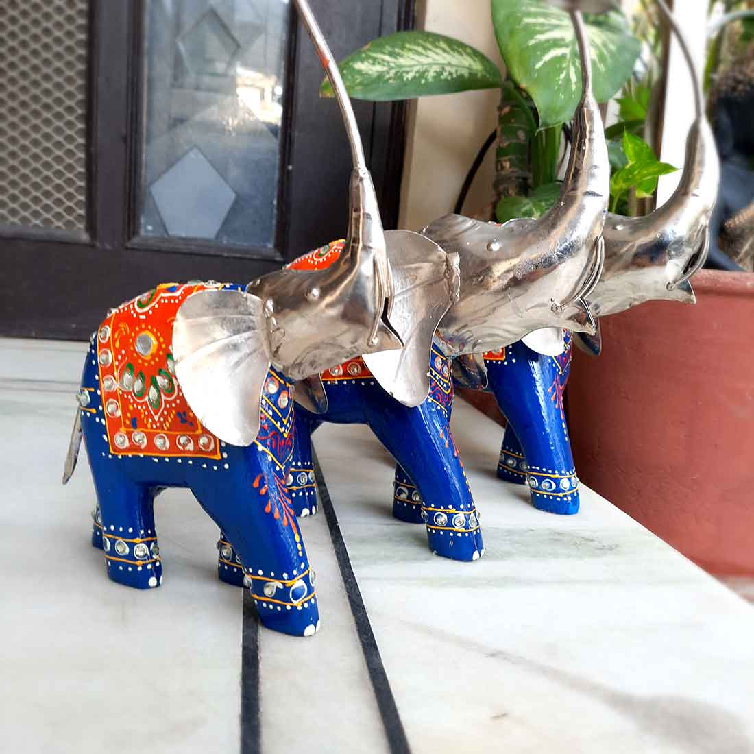Elephant Showpiece | Animal Figurine - For Table Decor & Gifts - 21 Inch -Set of 3 - ApkaMart