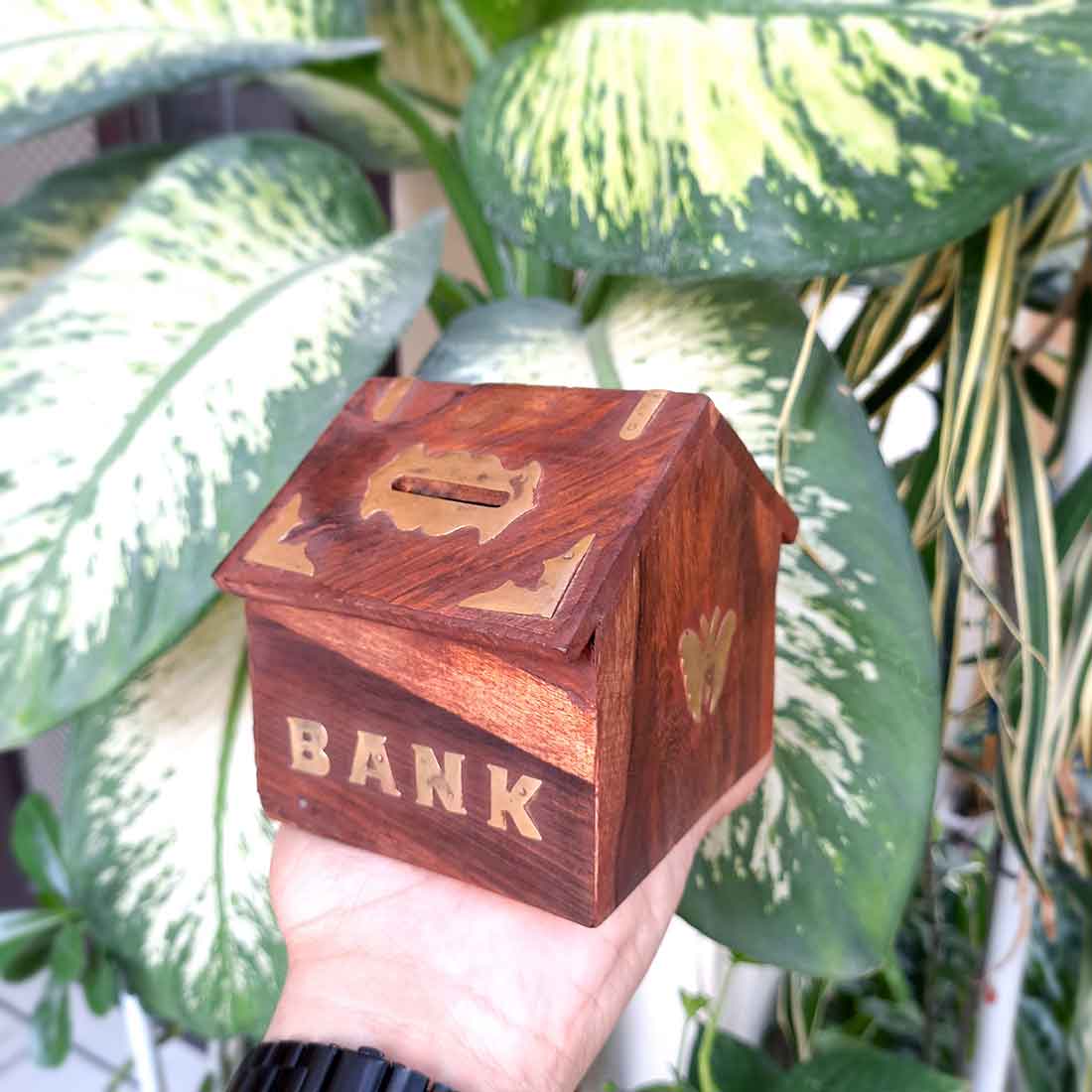 Wooden Piggy Bank - HUT Shape - With Lock for Girls and Boys - 4 Inch