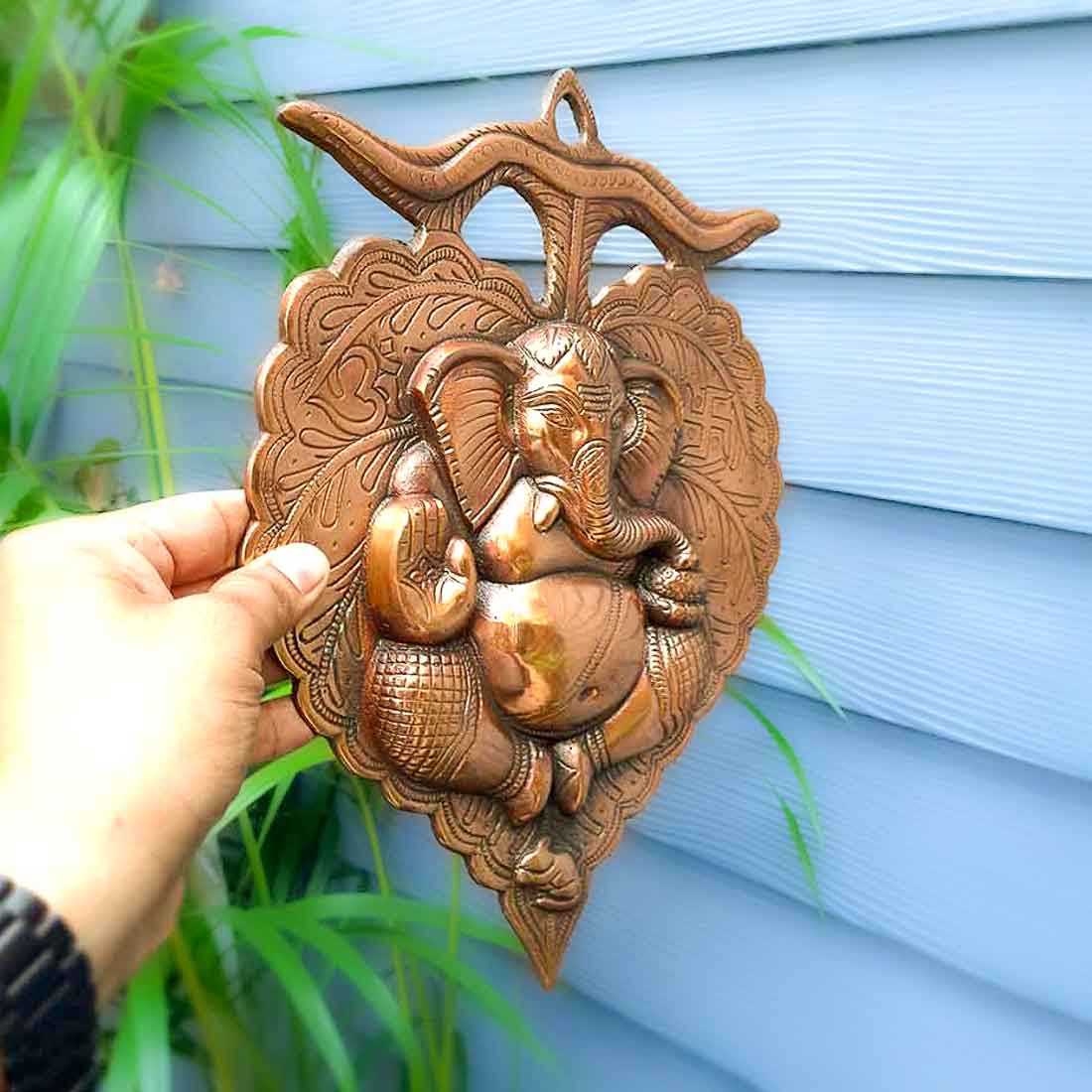 Ganesh Idol Wall Hanging | Lord Ganesha With Leaf Design Wall Statue Decor |Religoius & Spiritual Wall Art - For Puja, Home & Entrance  Living Room & Gift - 13 Inch
