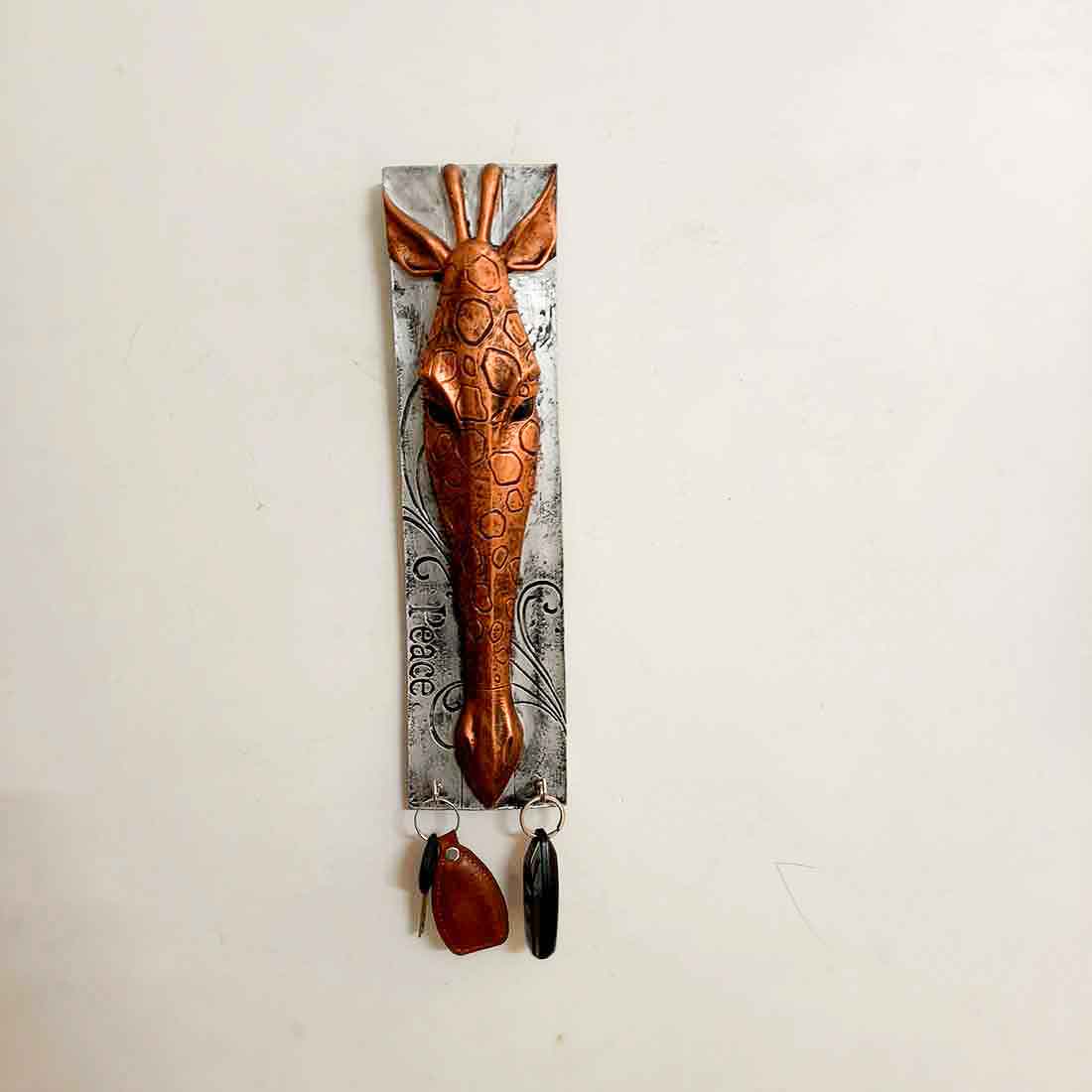 Key Holder Giraffe Design | Decorative Wall Hanger -16 Inches - ApkaMart