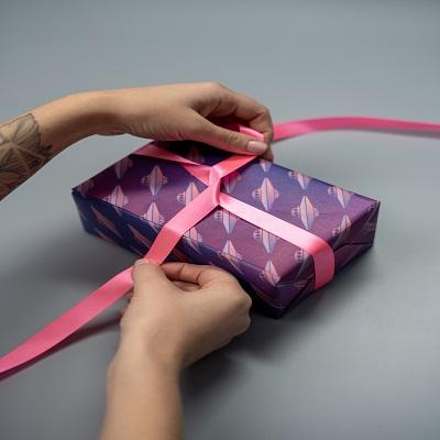 Gift Wrapper - ApkaMart