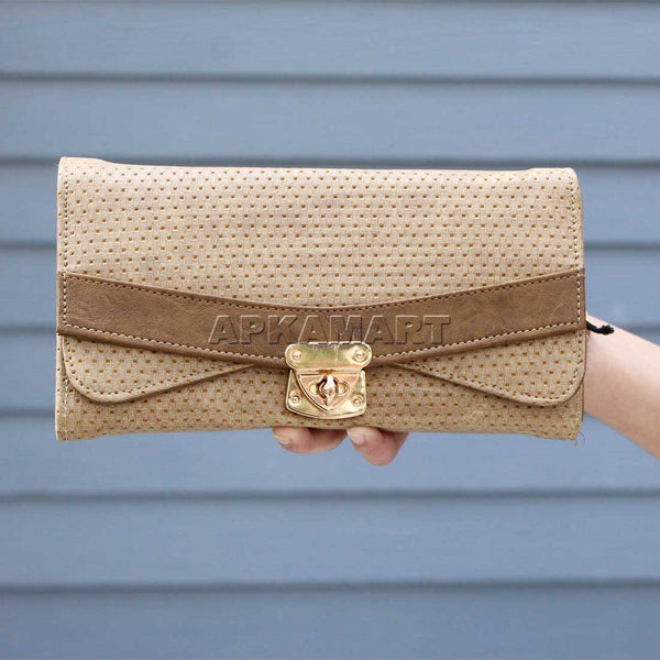 Covering a box clutch purse – a no-sew handbag! | the Little Koo blog